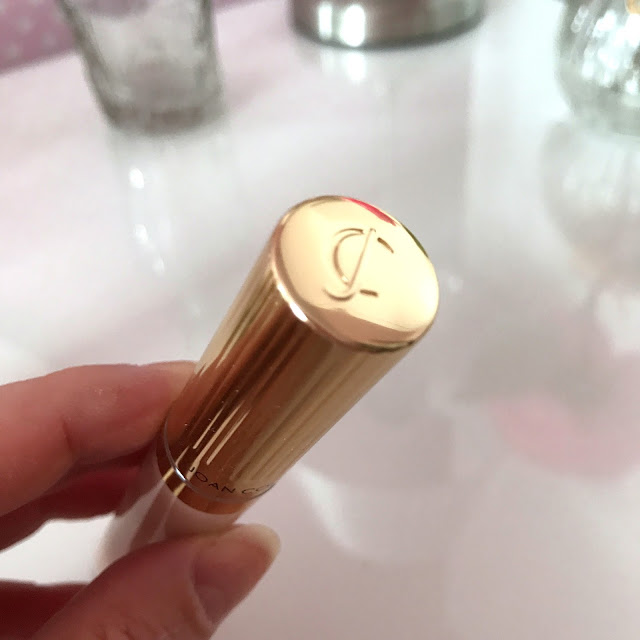 Joan Collins Beauty Fade To Perfect Concealer 