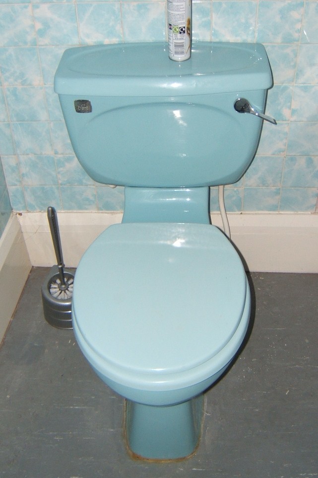 MM2010e Gallery 161 Retro, Pale Blue, Bathroom Suite,Cast Iron bath ca