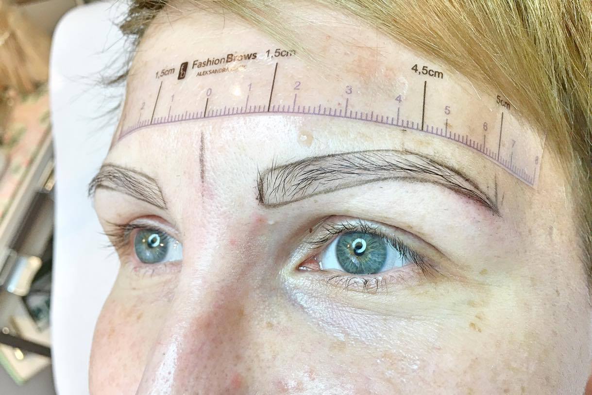 Droga Do Idealnych Brwi Czyli Reportaż Z Zabiegu Microblading