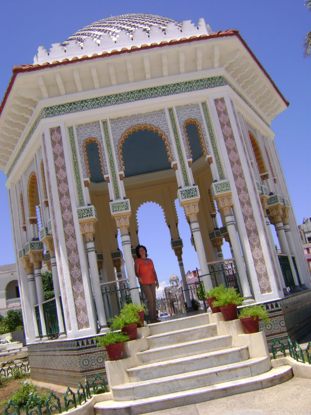 Calle Siete y otros detalles Glorieta de Manzanillo