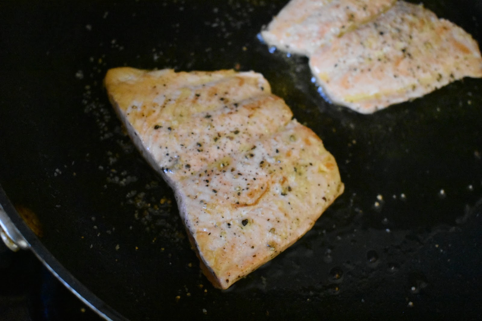 Arugula Salad with Salmon, Goat Cheese and Peppadew Pepper Vinaigrette Chef Jen