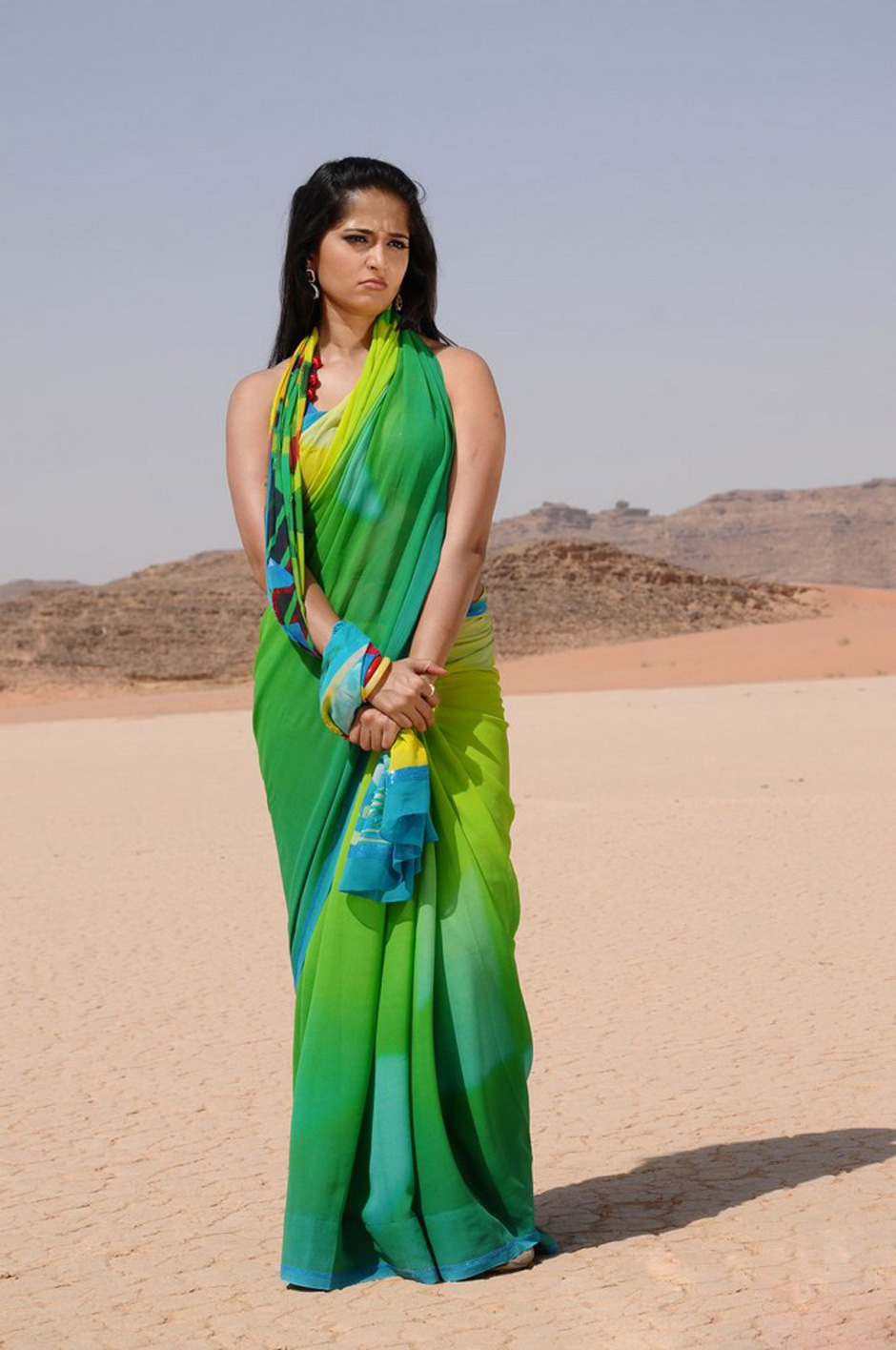 anushka saree photos anushka saree photos