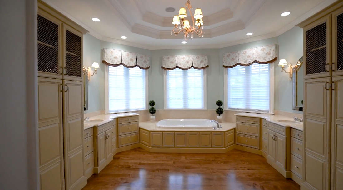Tour 11641 SW 3rd St, Plantation, FL vs. 26 Interior Design Photos