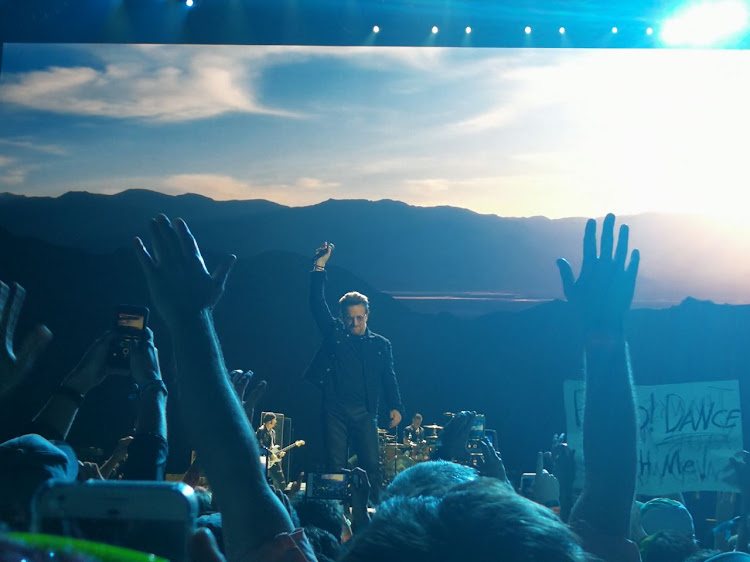 U2 The Joshua Tree 2017 - Show 11 - Bonnaroo Music Festival, Manchester, USA 04-los40colombia_2017-jun.-10