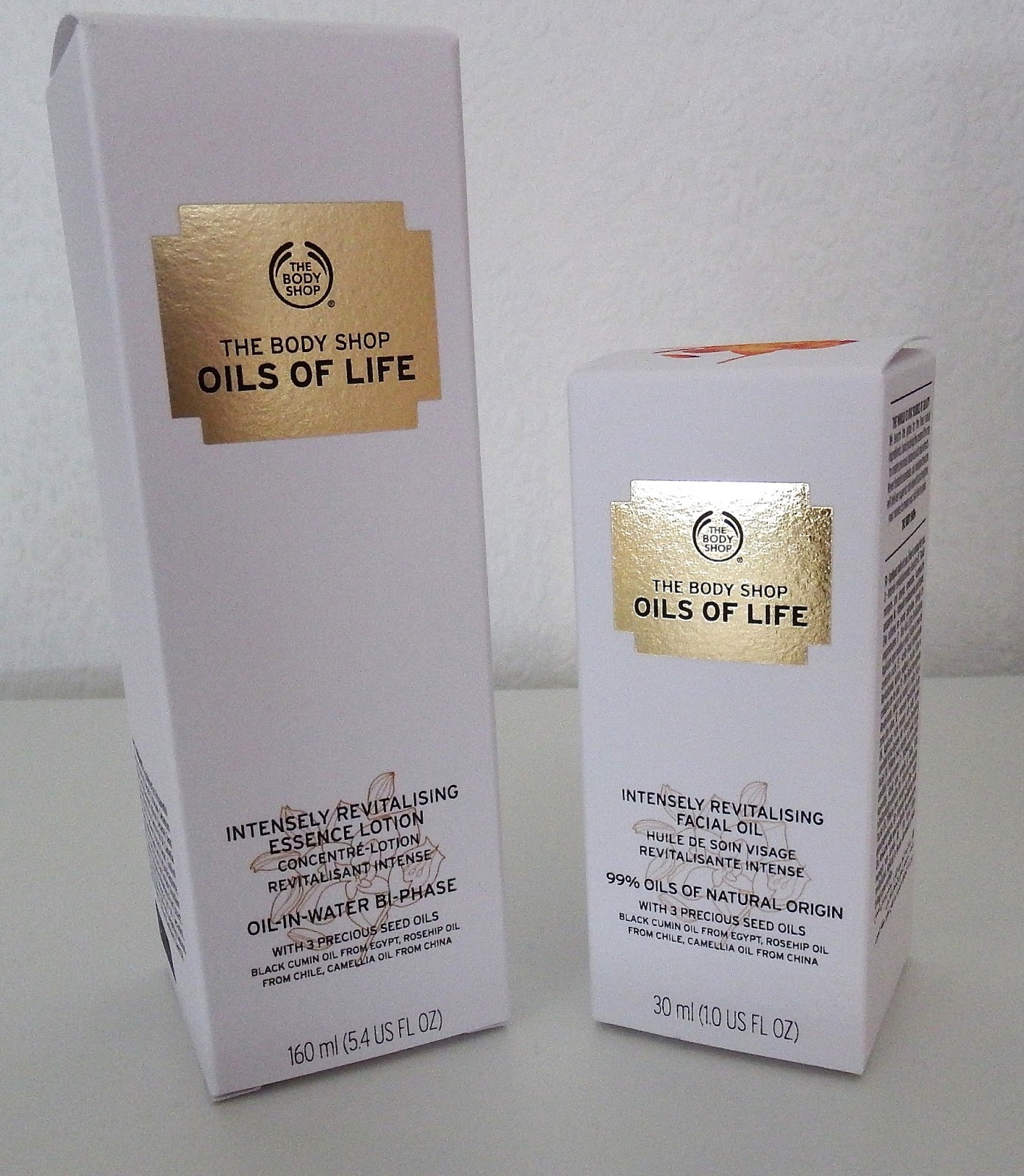 kassette vinter Temmelig The Body Shop Oils Of Life Range Review - Essence Lotion and Facial Oil |  Maiyabellexo