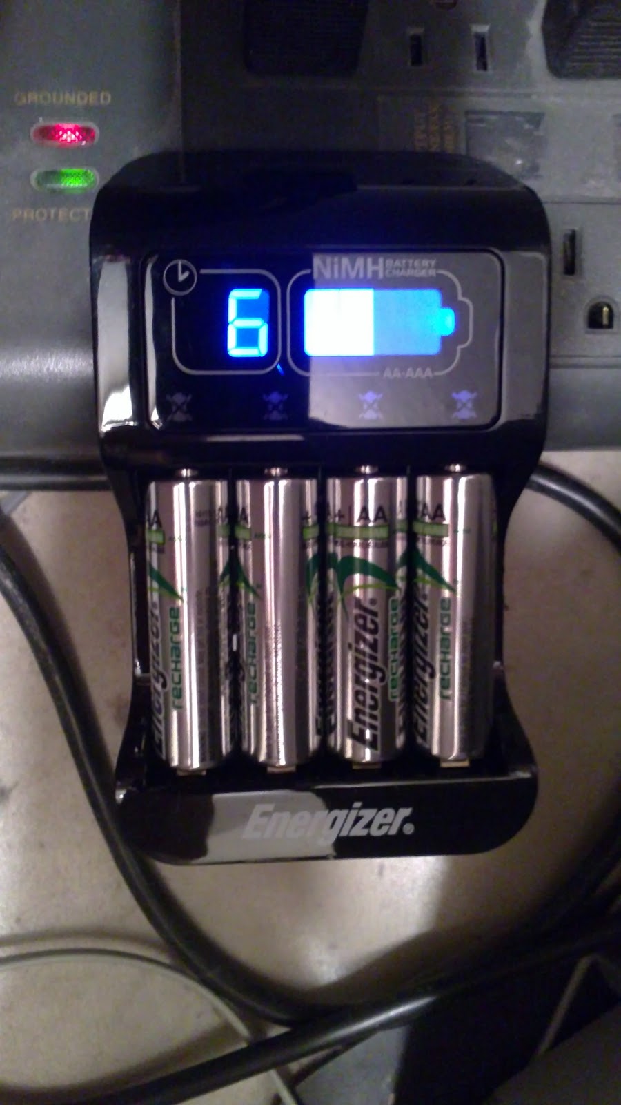 Hope's Cafe: Energizer Battery Charger Review!!