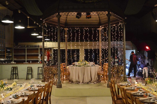bodas blog lugar original espacio banquete industrial wedding