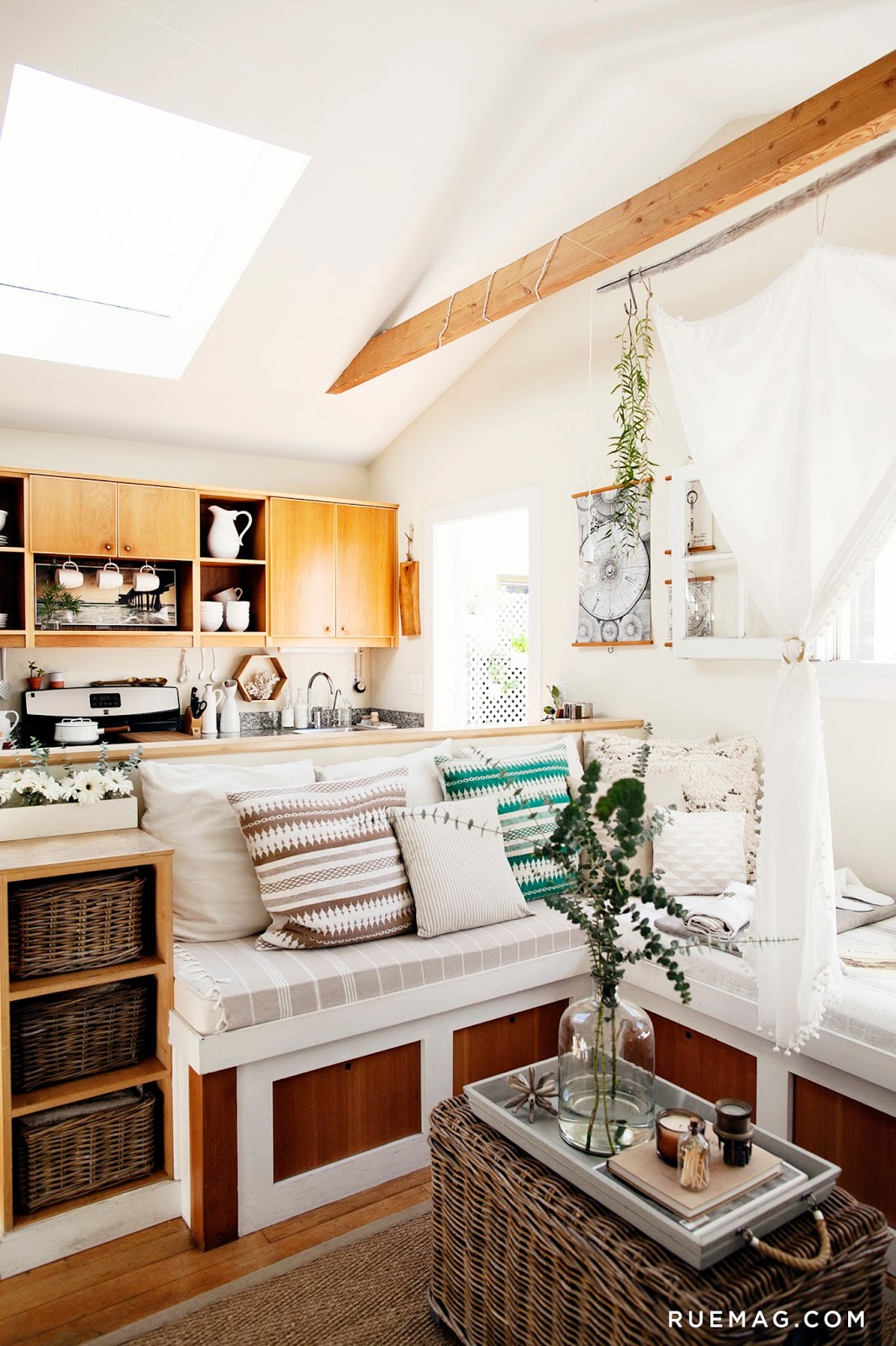 The California Home of Whitney Leigh Morris - B NOTES OF INSPIRATION