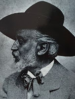 Fuente: https://upload.wikimedia.org/wikipedia/commons/thumb/1/13/Francesc_d'Ass%C3%ADs_Darder_i_Llimona.jpg/225px-Francesc_d'Ass%C3%ADs_Darder_i_Llimona.jpg