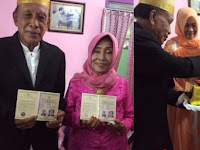 Viral Di Medsos !!! Berpuluh Tahun Menjomblo Akhirnya Wanita Ini Menikah , Yang Masih Jomblo Sabar Blo Viral Di Medsos !!! Berpuluh Tahun Menjomblo Akhirnya Wanita Ini Menikah , Yang Masih Jomblo Sabar Blo