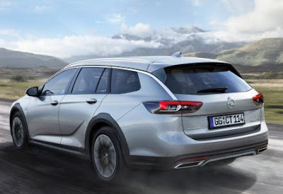 Opel Insignia Country Tourer in adventure outfit Opel Insignia Country Tourer in adventure outfit