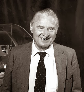  Dokter Hans Von Ohain ialah seorang desainer pesawat  Nih Penemu Mesin Jet Pertama - Hans von Ohain