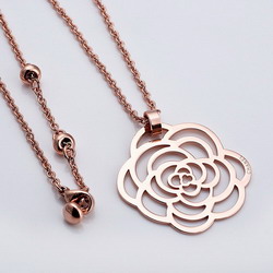 Chanel camellia necklace