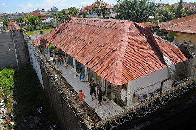Bali's notorious Kerobokan prison Bali's notorious Kerobokan prison