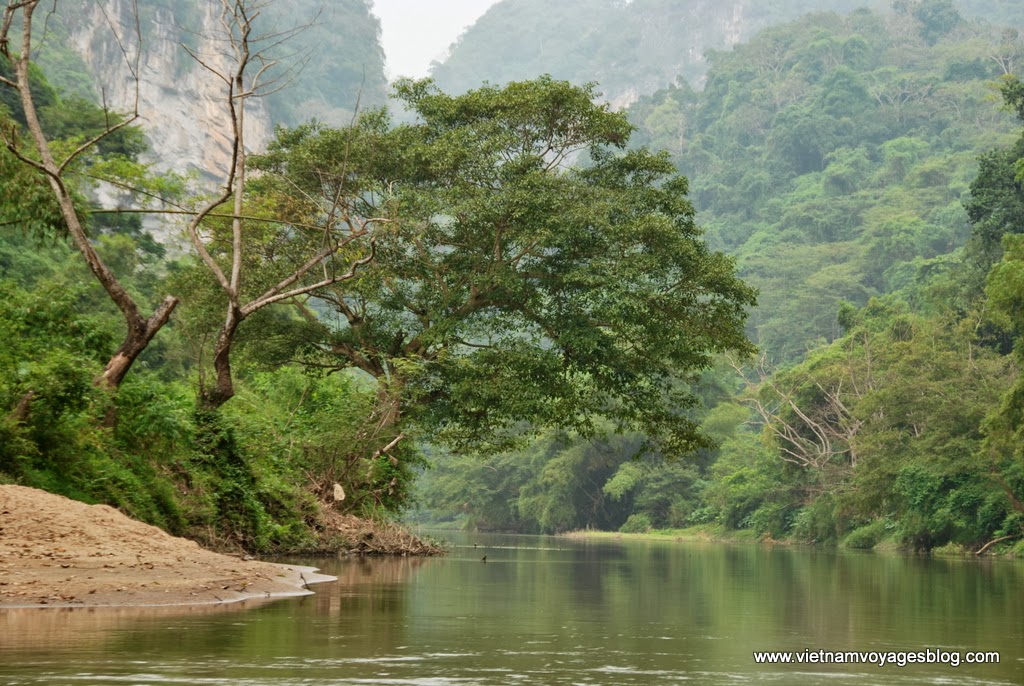 Phong cảnh Hồ Ba Bể, Bắc Kạn