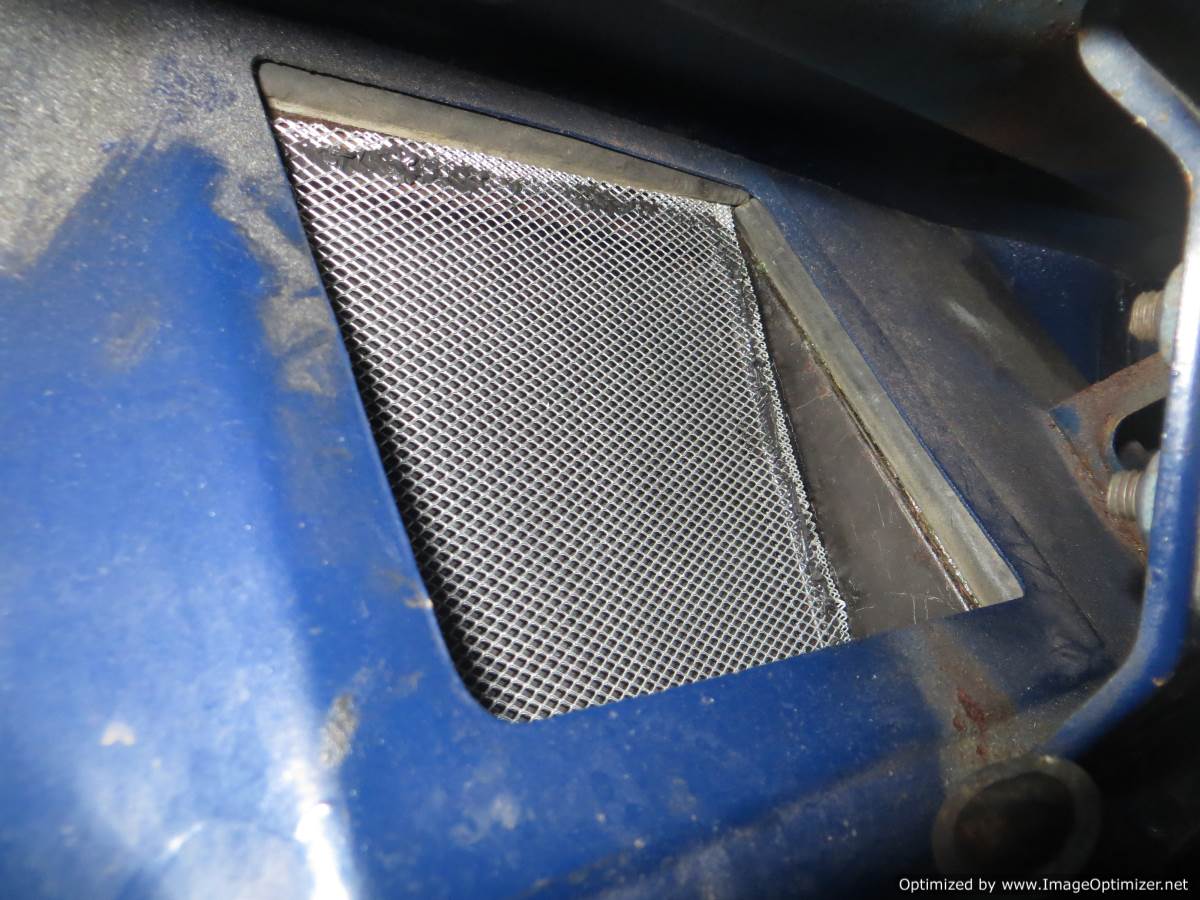 Russ's TR7 blog: 20th June 2016 - Heater matrix leak