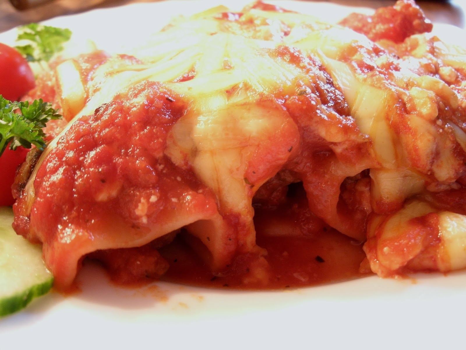 bunter-kochloeffel: Cannelloni mit Hackfleisch- Füllung in Tomatensoße