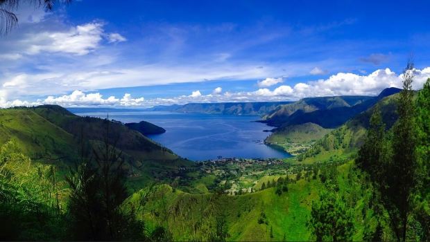 Misteri Dibalik Pemandangan Indah Danau Toba Misteri Dibalik Pemandangan Indah Danau Toba