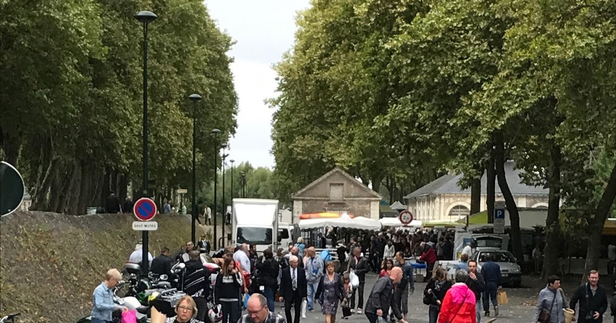 Ooh La La! 9/10/17 Market Day in Amboise