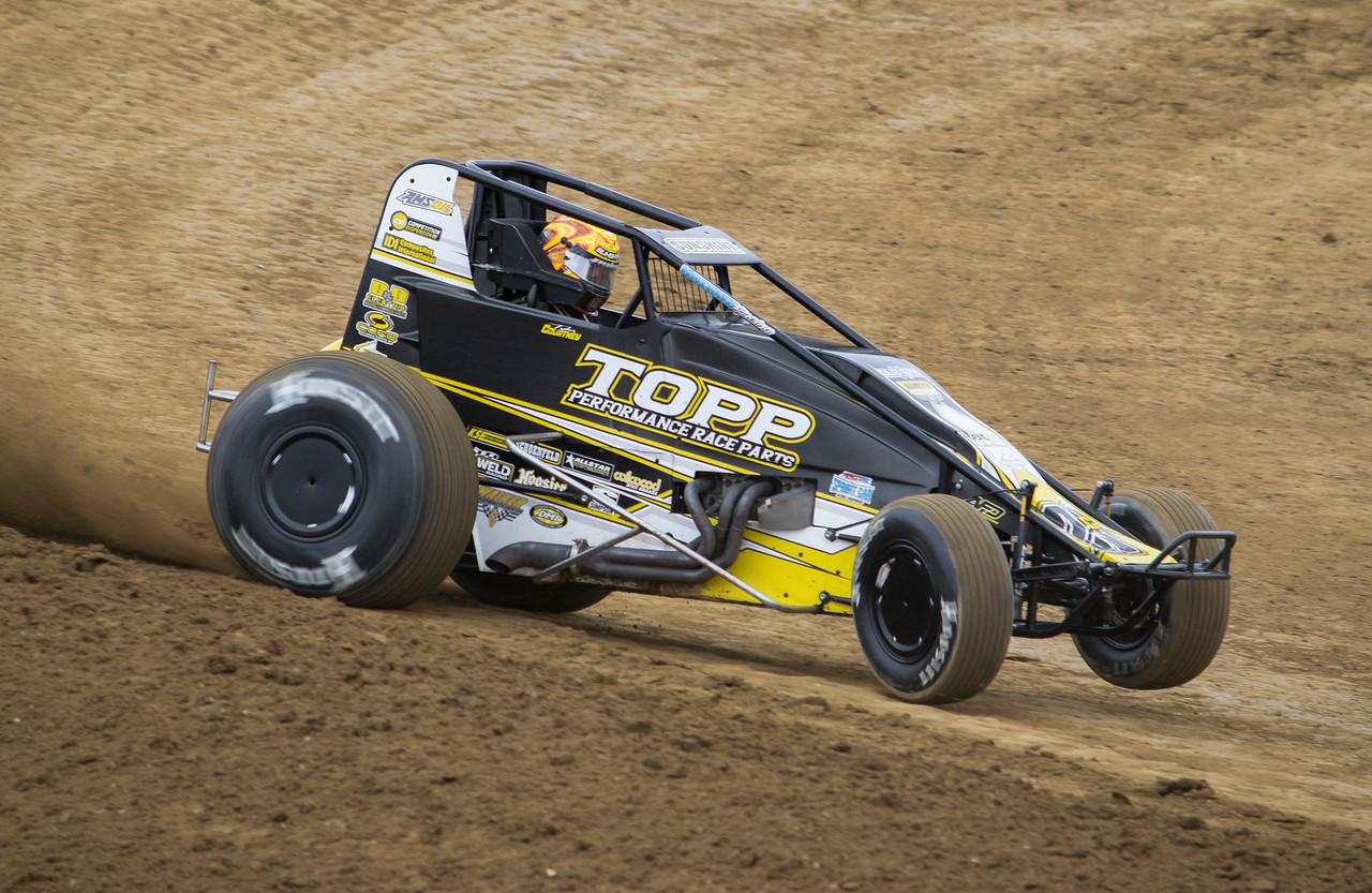 sprint cars Warning graphic: nascar driver tony stewart hits kevin ward jr in sprint car race tony stewart to sit out again amid crash probe. sprint cars Warning graphic: nascar driver tony stewart hits kevin ward jr in sprint car race tony stewart to sit out again amid crash probe.