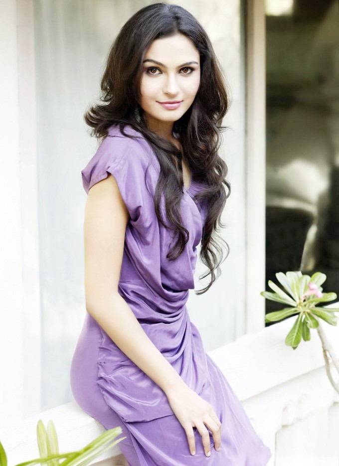 Andrea Jeremiah Tamil Actress Latest Hot Photoshoot Pics - Hot