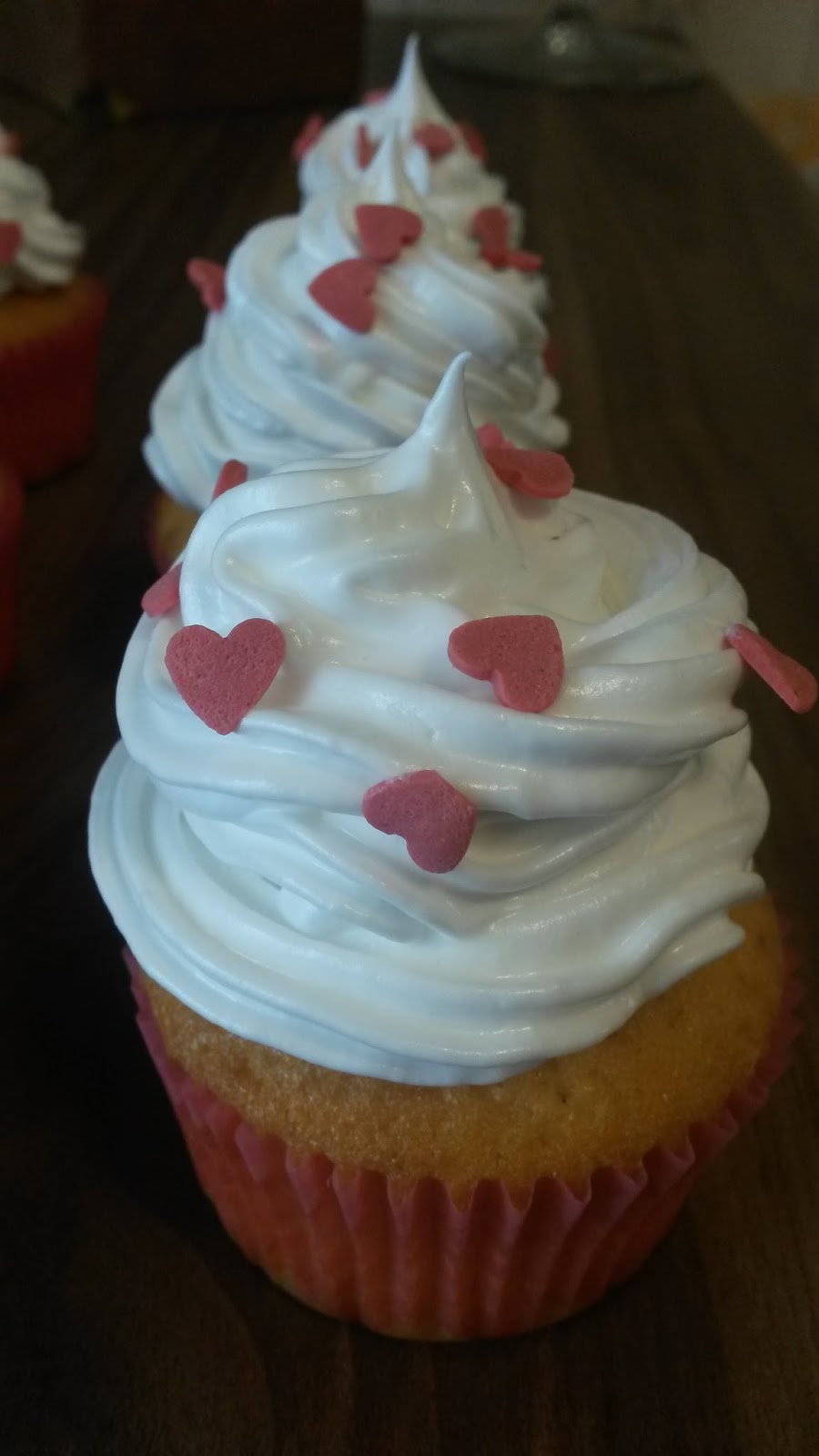 Jenny´s Rezepte Blog Vanille Cupcakes mit Marshmallow Fluff Topping