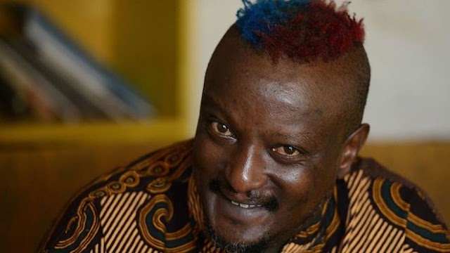 Binyavanga Wainaina: Autor do Quênia e ativista dos direitos gays morre aos 48 anos