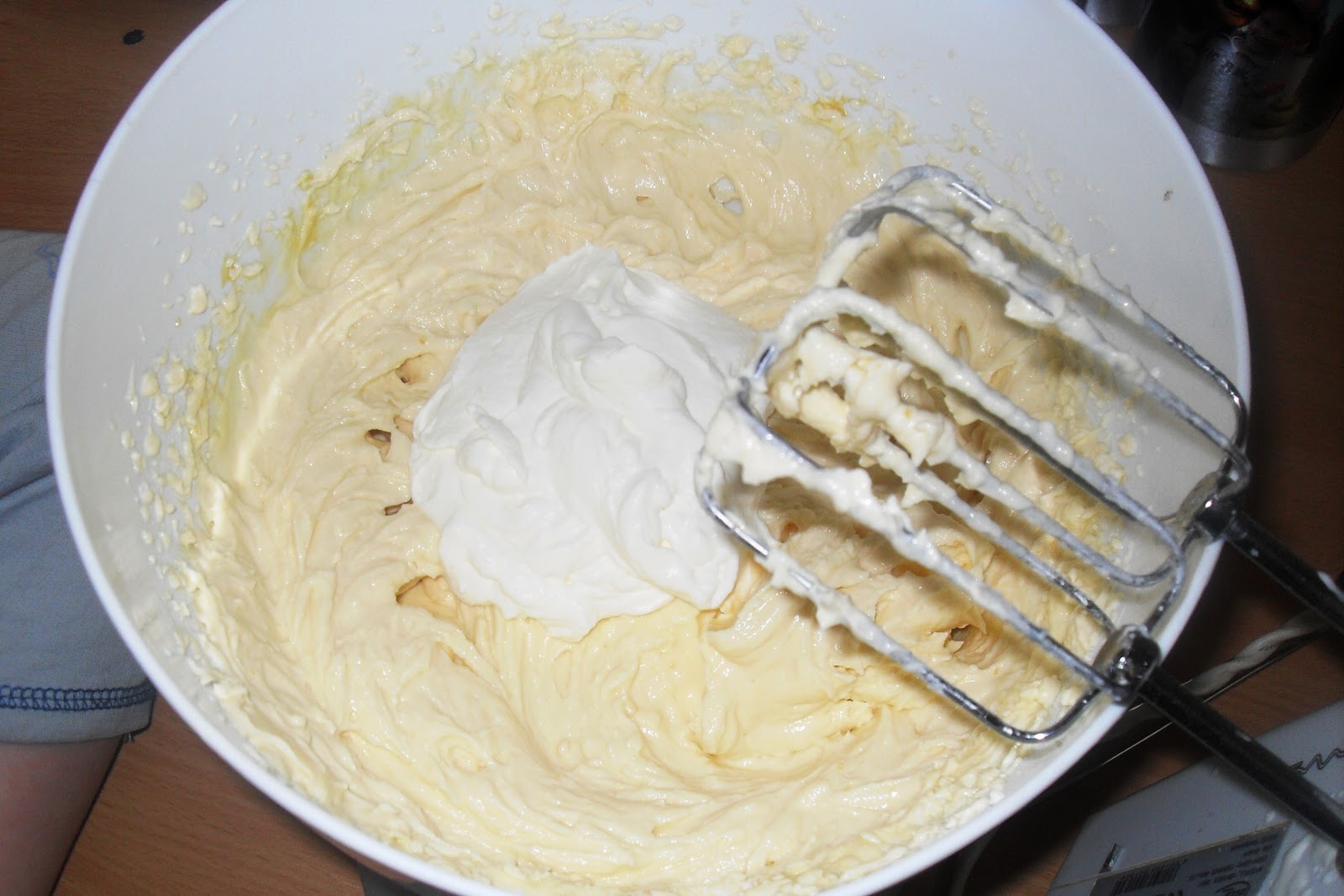 Sanna´s Hexenküche: Apfelkuchen mit Quarksahne