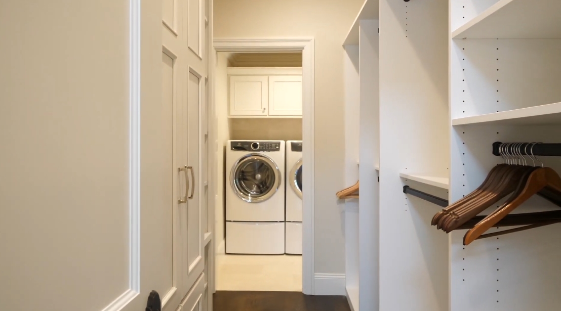 Tour 1501 Bryant St, Palo Alto, CA vs. 37 Interior Design Photos
