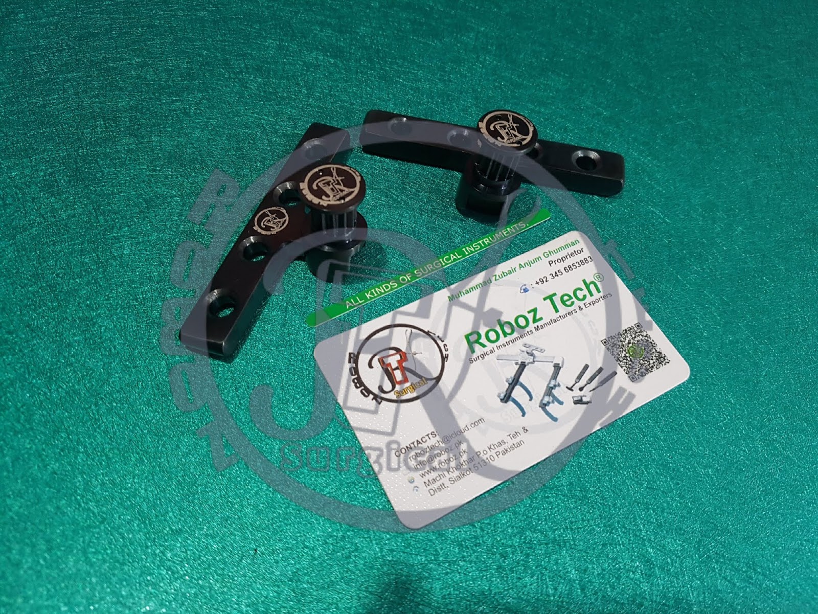 Roboz Tech Koros Super Slide Retractor made by Roboz Tech Surgical