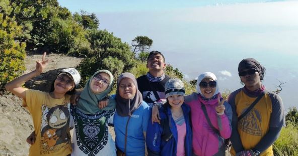 gambar gunung ciremai