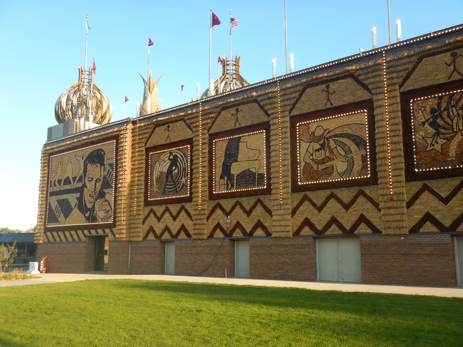 33 Days in a Leisure Suit Day 5 Yankton, SD to Rapid City, SD