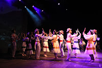 Espectáculo de danzas vascas de la asociaciones de Barakaldo