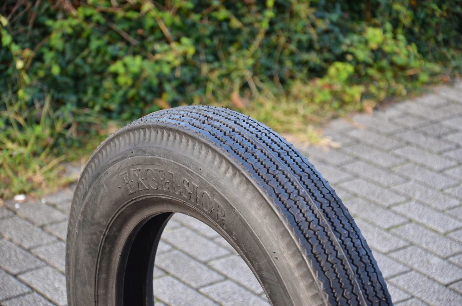 GARAGE VINTAGE Shop Blog Excelsior 5.00 / 5.2516 Blackwall Tire