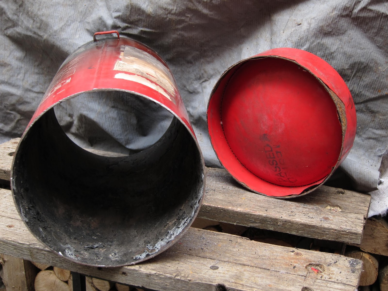 Fire extinguisher wood stove Burning thoughts ( an introduction )