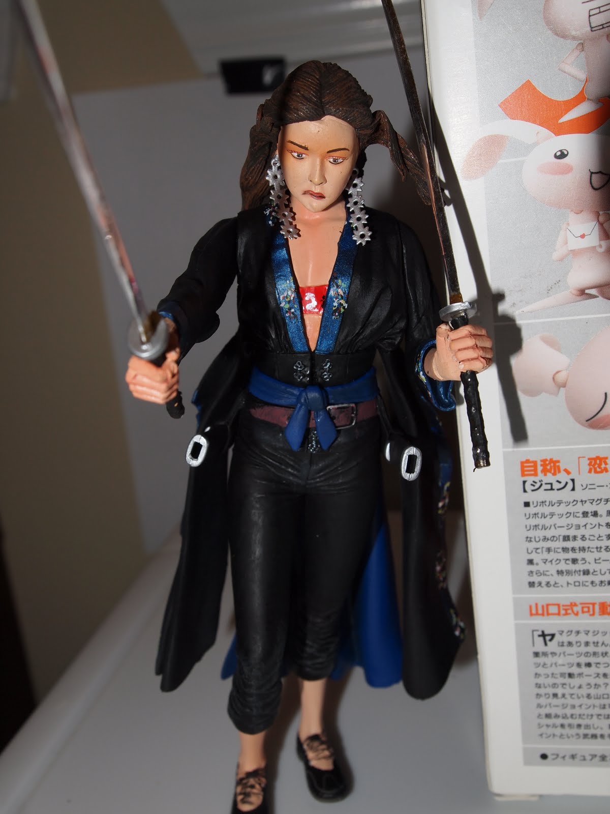 XTO's Box of Toys!!! NECA Sin City Miho Review