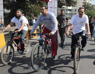 Salman Khan participating in ‘Mumbai Car Free Day’