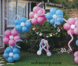Arco-de-flores-con-globos