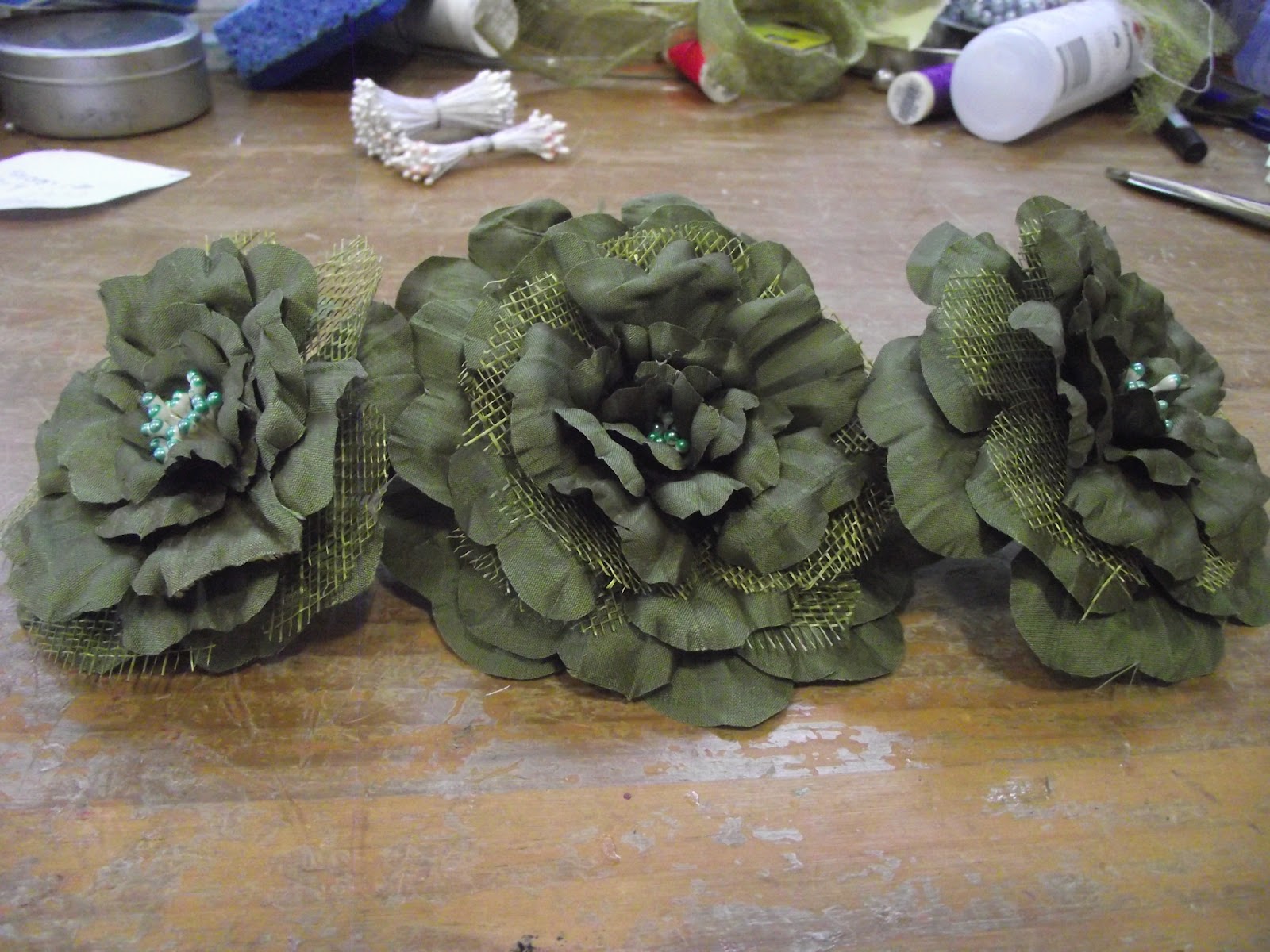 Love Hats Making Fabric Flowers for Fascinator for St Patrick's Race Day