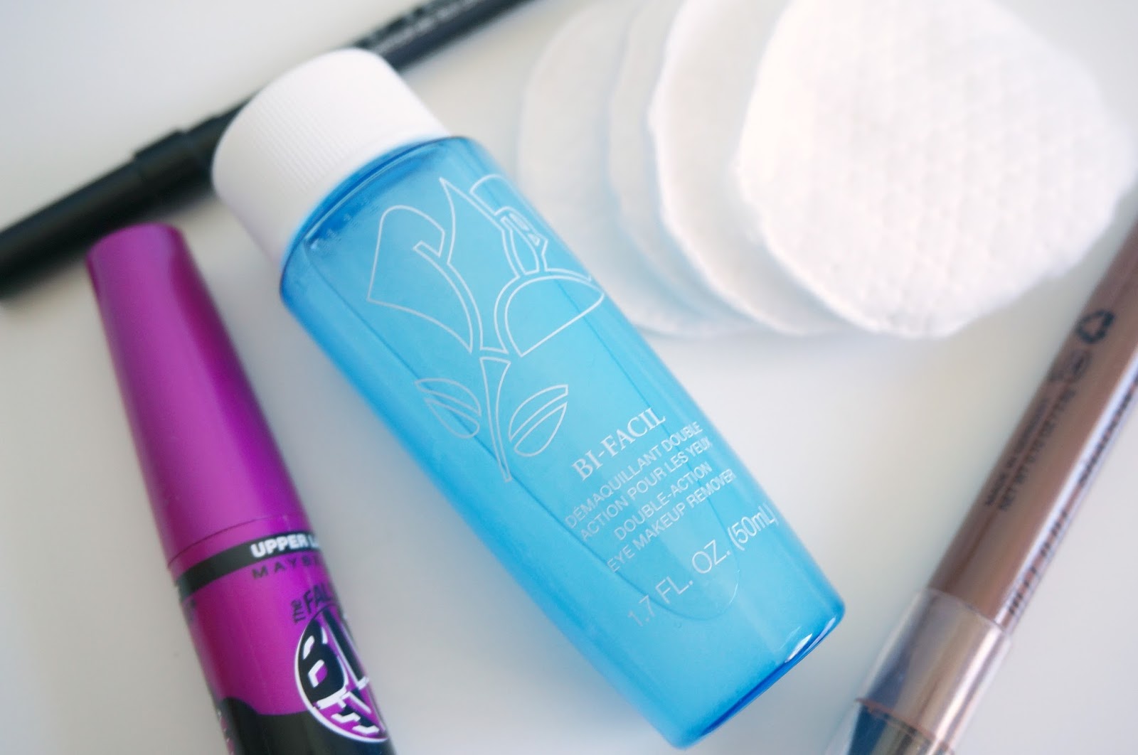The Science of Chic: Lancôme Bi-Facil Double-Action Eye Makeup Remover