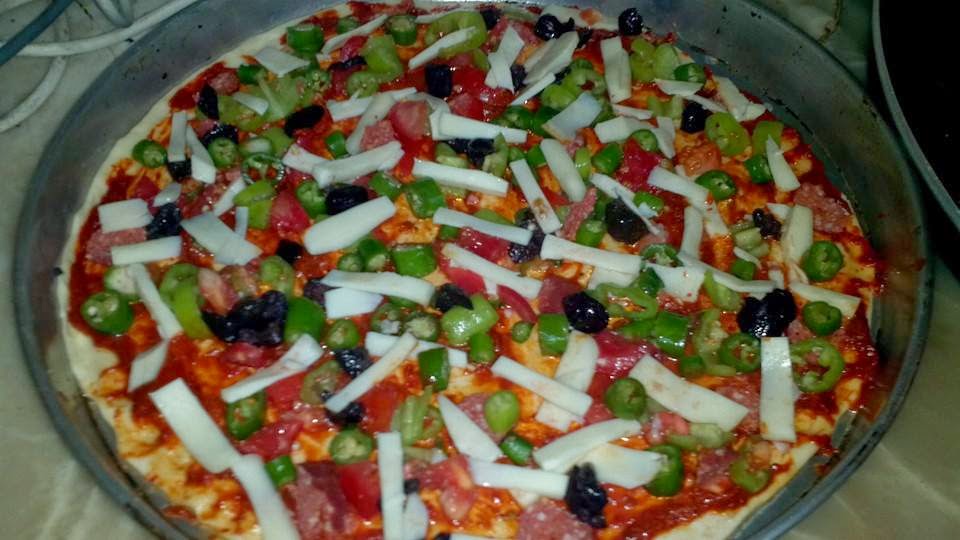 Nazlı�nın Mutfağı Bol Sucuklu Kaşarlı Pizza