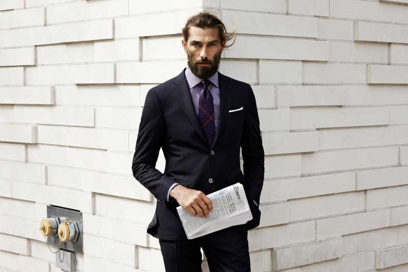 who is aaron carter dating