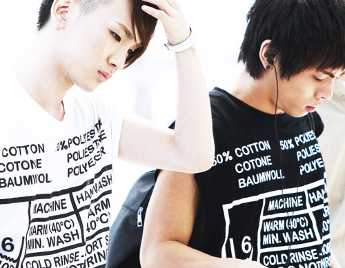 Sweet Love: Jongkey Couple T Shirts Again