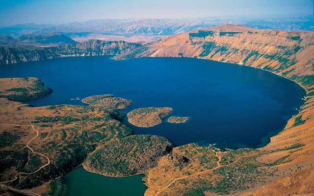 nemrut krater gölü nemrut gölü