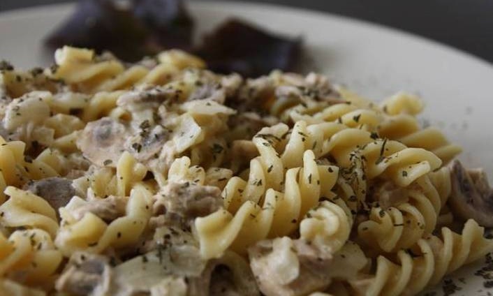 Atún con Champiñones Atún con Champiñones