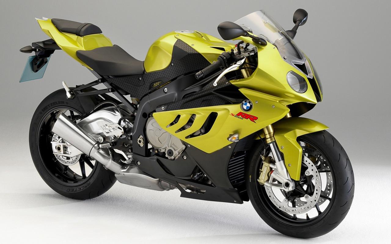 Sexy Wallpaper Most Stylish Fastest And Superb Bike In The World sexy-wallpaper-most-stylish-fastest-and-superb-bike-in-the-world