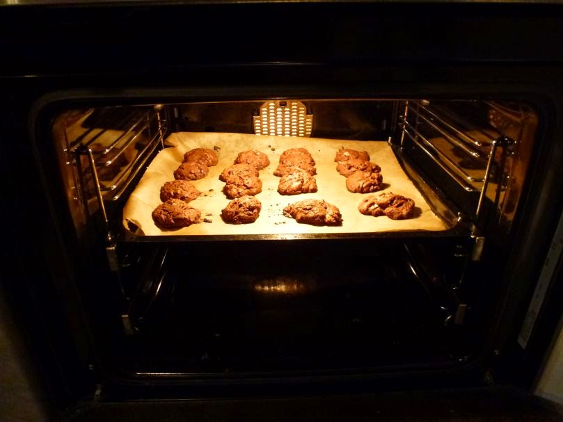 Dark Side Cookies im Ofen