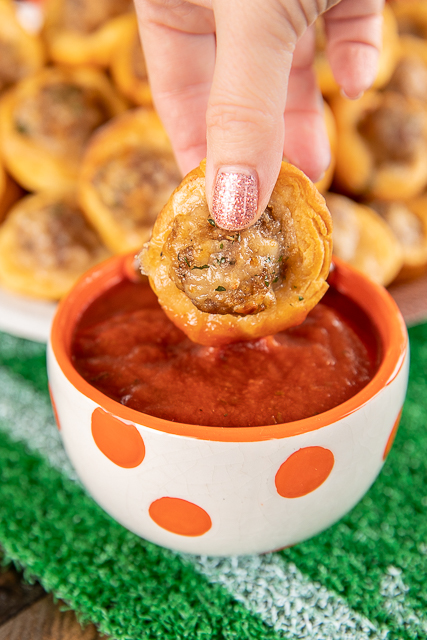 Sausage Pizza Biscuit Bites - only 4 ingredients! Sausage, spaghetti seasoning, mozzarella cheese and biscuits. Can add bell pepper, onion or mushrooms to the mixture too. Ready to eat in about 15 minutes. These things fly off the plate at our parties and tailgates! Serve with some warm pizza sauce for dipping. Everyone LOVES this easy appetizer recipe. Sausage Pizza Biscuit Bites - only 4 ingredients! Sausage, spaghetti seasoning, mozzarella cheese and biscuits. Can add bell pepper, onion or mushrooms to the mixture too. Ready to eat in about 15 minutes. These things fly off the plate at our parties and tailgates! Serve with some warm pizza sauce for dipping. Everyone LOVES this easy appetizer recipe.