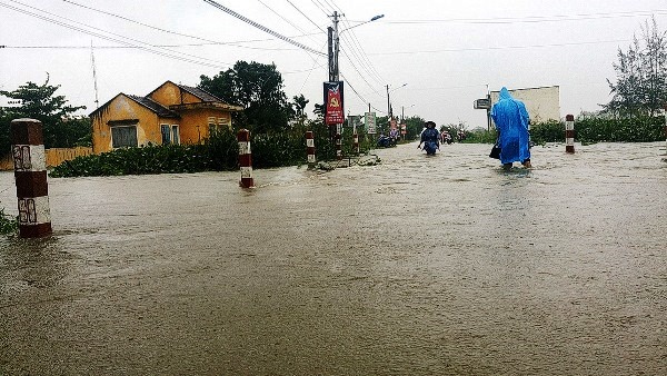 [Tin Tức] Mưa lũ tại Bình Định diễn biến phức tạp có nguy cơ ngập lụt trên diện rộng Viewimage%2B%252811%2529