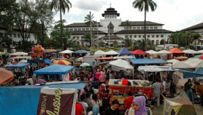 Wajib Berkunjung! 10 Wisata Belanja Termurah di Bandung